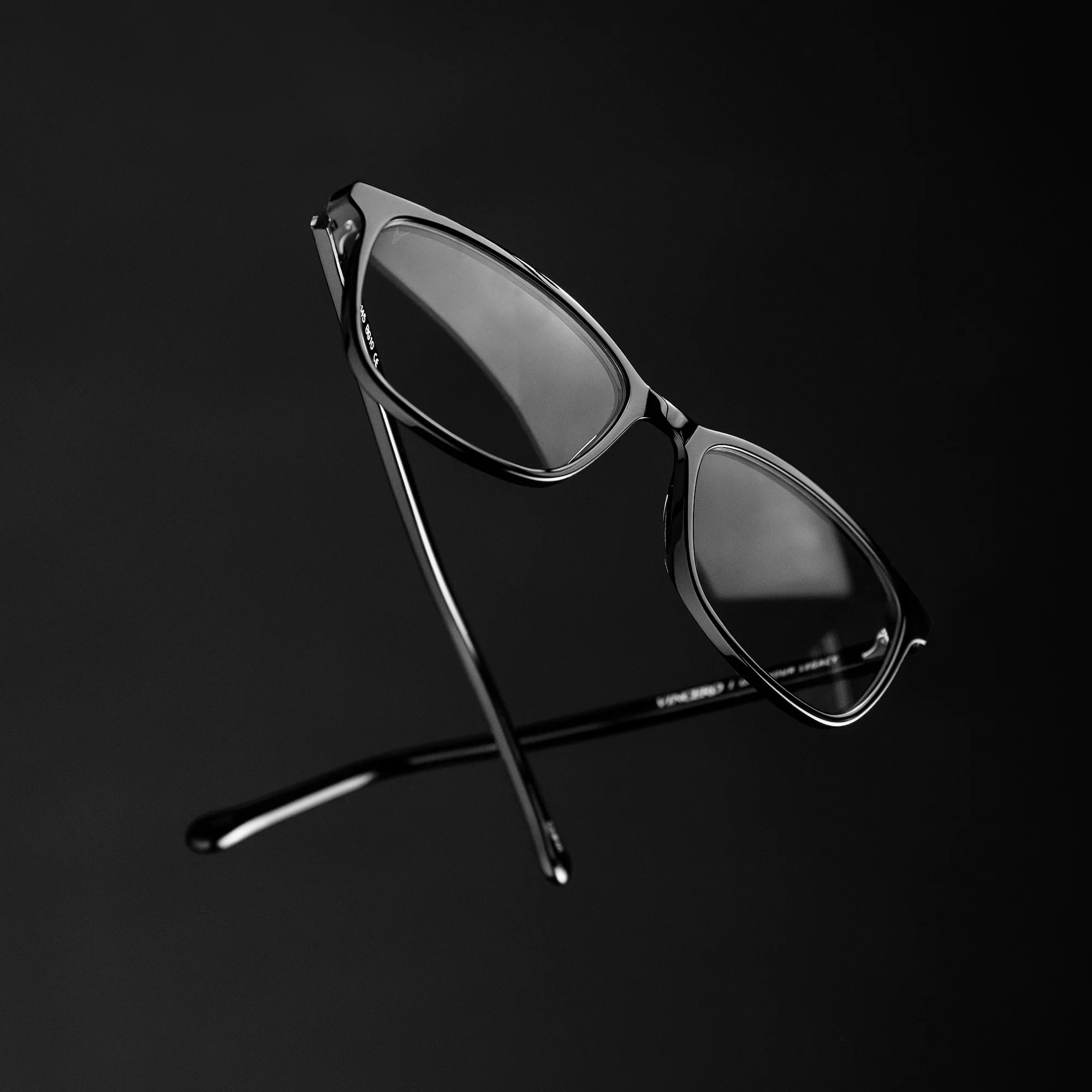 Camden Blue Light - Jet Black - Image 2