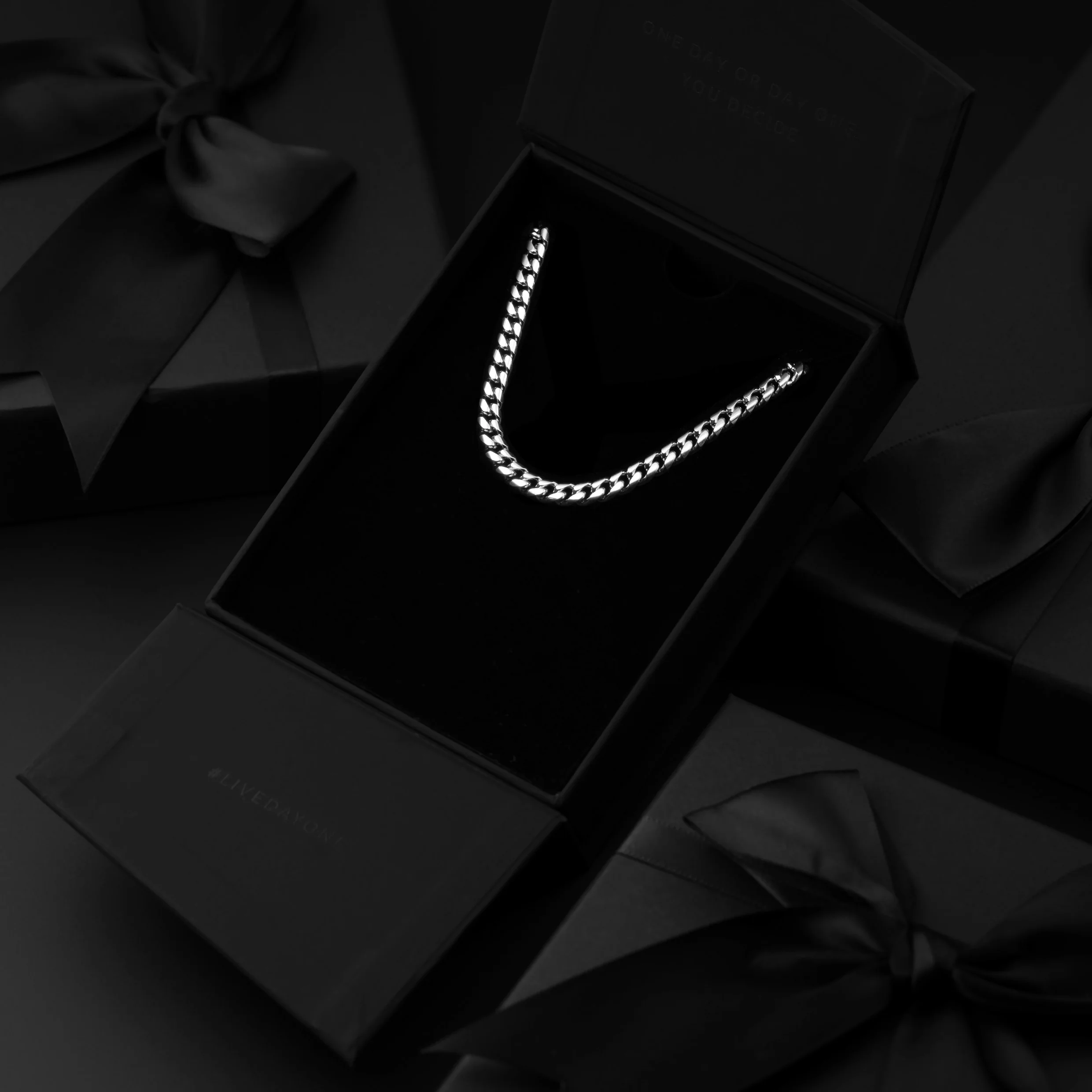 Cuban Chain Necklace, 5MM - Silver - Image 6