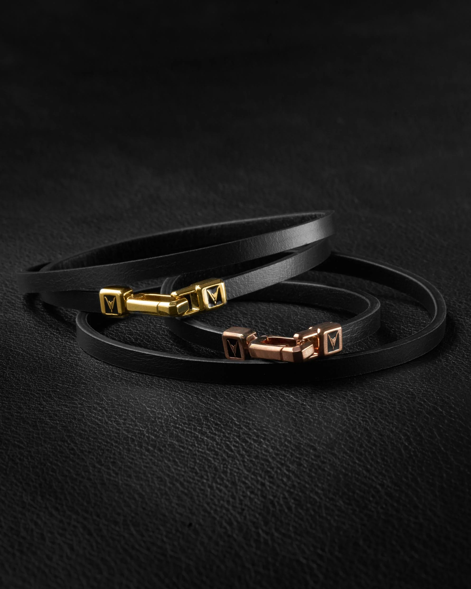The Hitch - Black/Gold - Image 6